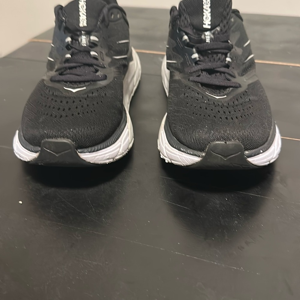 Hoka One One Arahi 5 Black Running Shoes